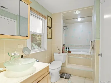 1035 Shore Acres Drive Mamaroneck NY 10543