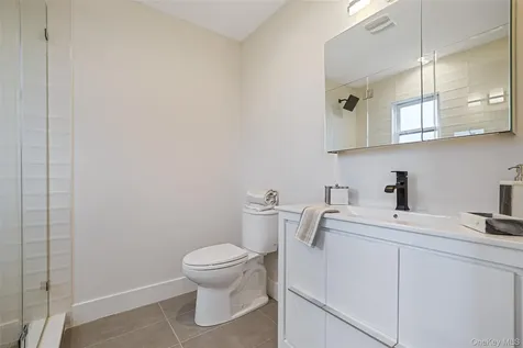 243 Mott Street Oceanside NY 11572