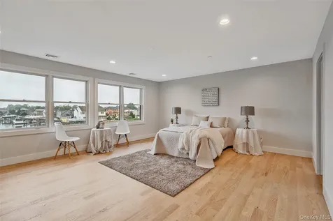 243 Mott Street Oceanside NY 11572