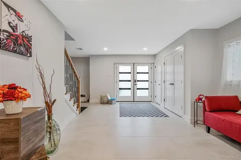 243 Mott Street Oceanside NY 11572