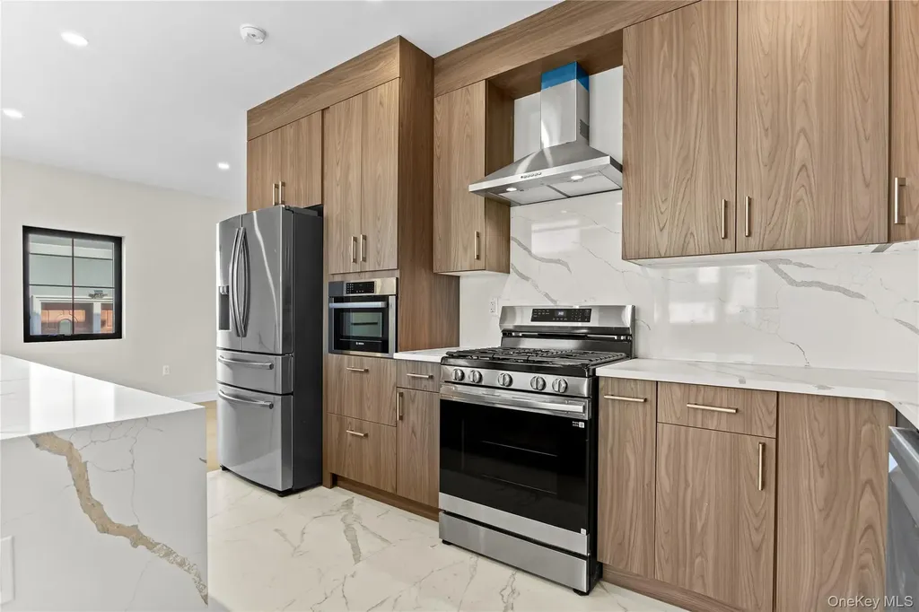 75-31 175th Street Fresh Meadows NY 11366