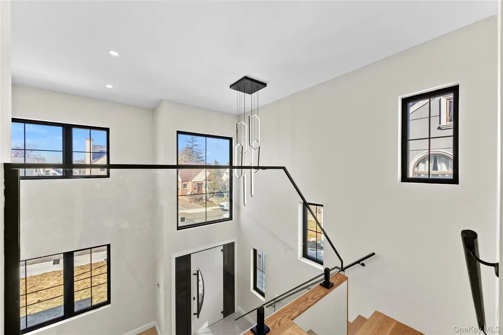 75-31 175th Street Fresh Meadows NY 11366