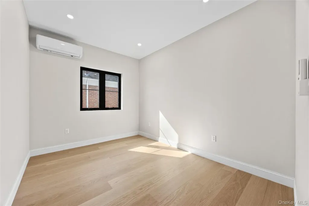 75-31 175th Street Fresh Meadows NY 11366