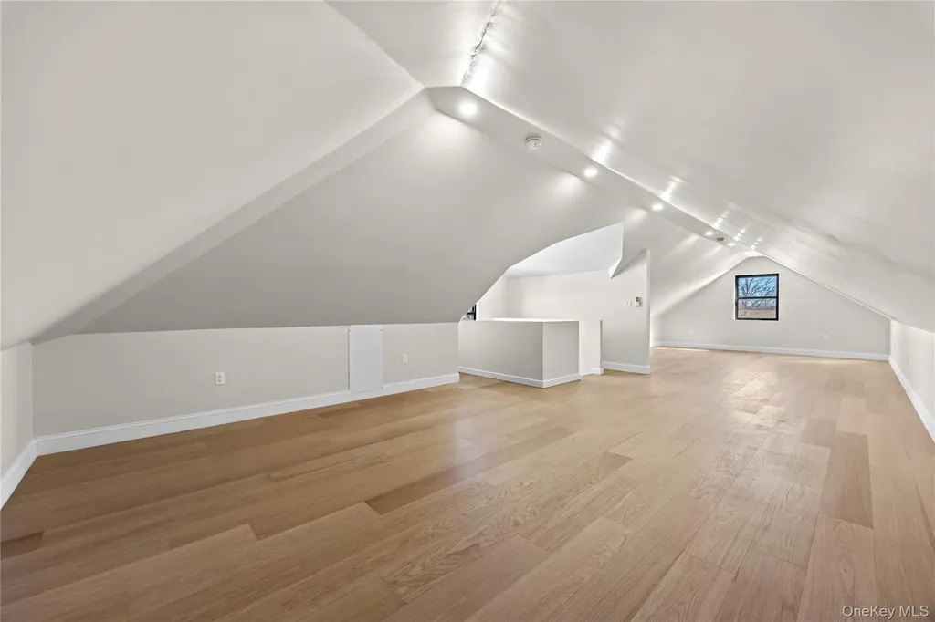 75-31 175th Street Fresh Meadows NY 11366
