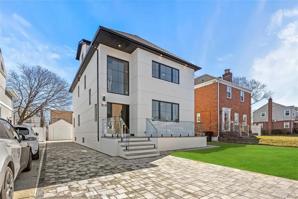 75-31 175th Street Fresh Meadows NY 11366