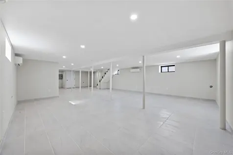 75-31 175th Street Fresh Meadows NY 11366