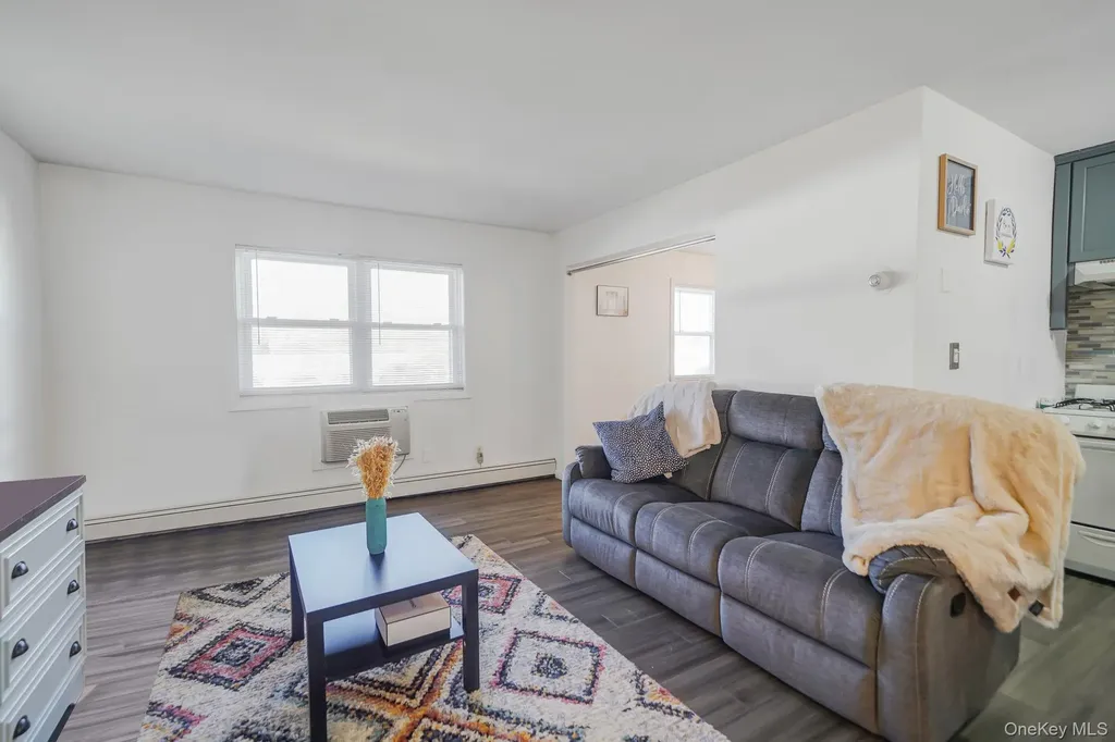 260 Waverly Avenue Patchogue NY 11772