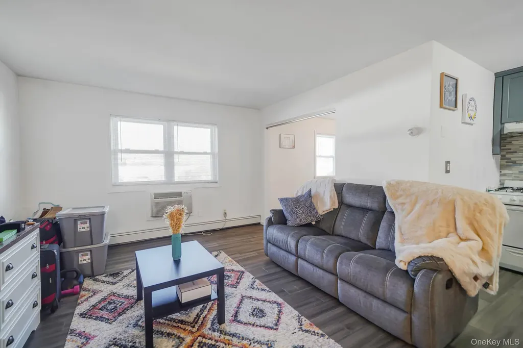 260 Waverly Avenue Patchogue NY 11772