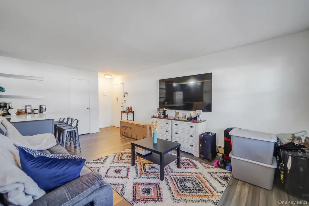 260 Waverly Avenue Patchogue NY 11772