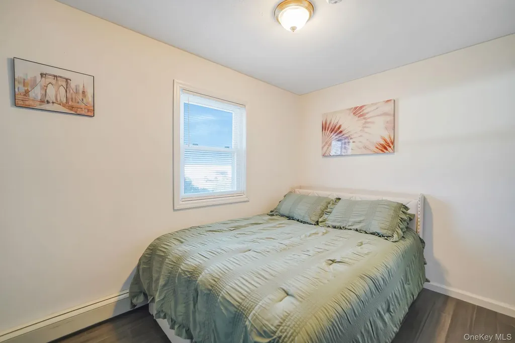 260 Waverly Avenue Patchogue NY 11772