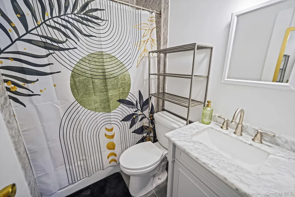 260 Waverly Avenue Patchogue NY 11772