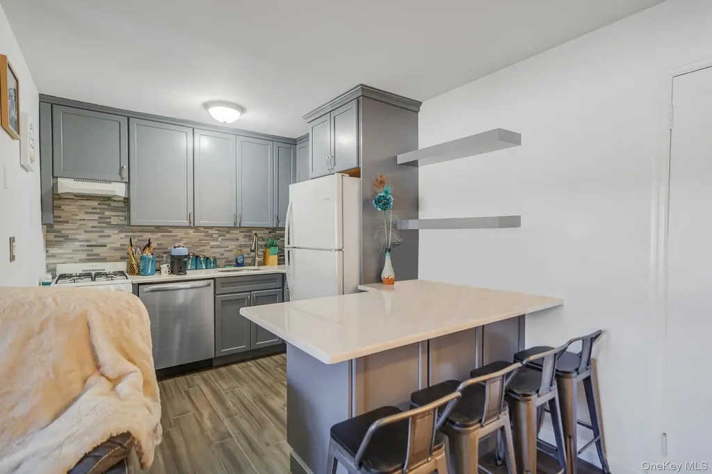 260 Waverly Avenue Patchogue NY 11772