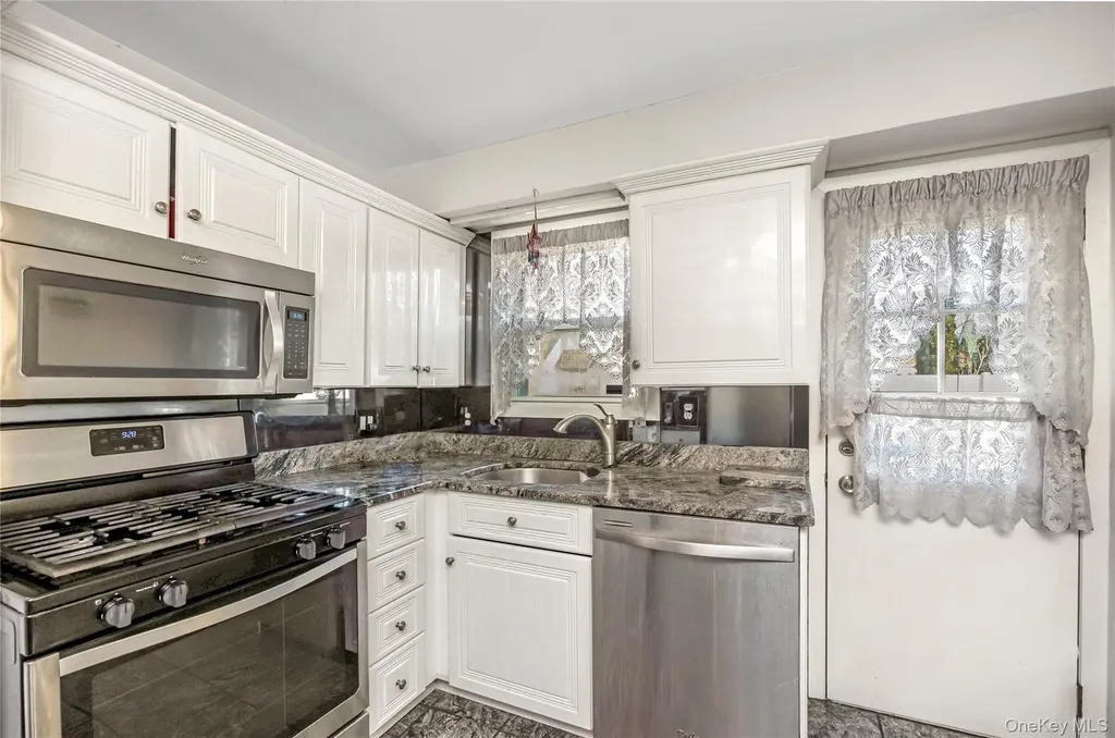 3647 Bernard Drive Wantagh NY 11793