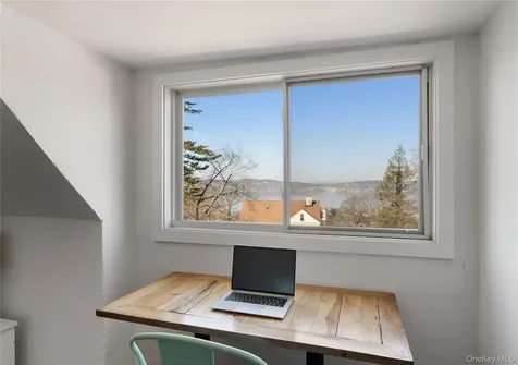 70 Fairview Avenue Tarrytown NY 10591