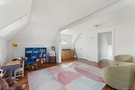 70 Fairview Avenue Tarrytown NY 10591