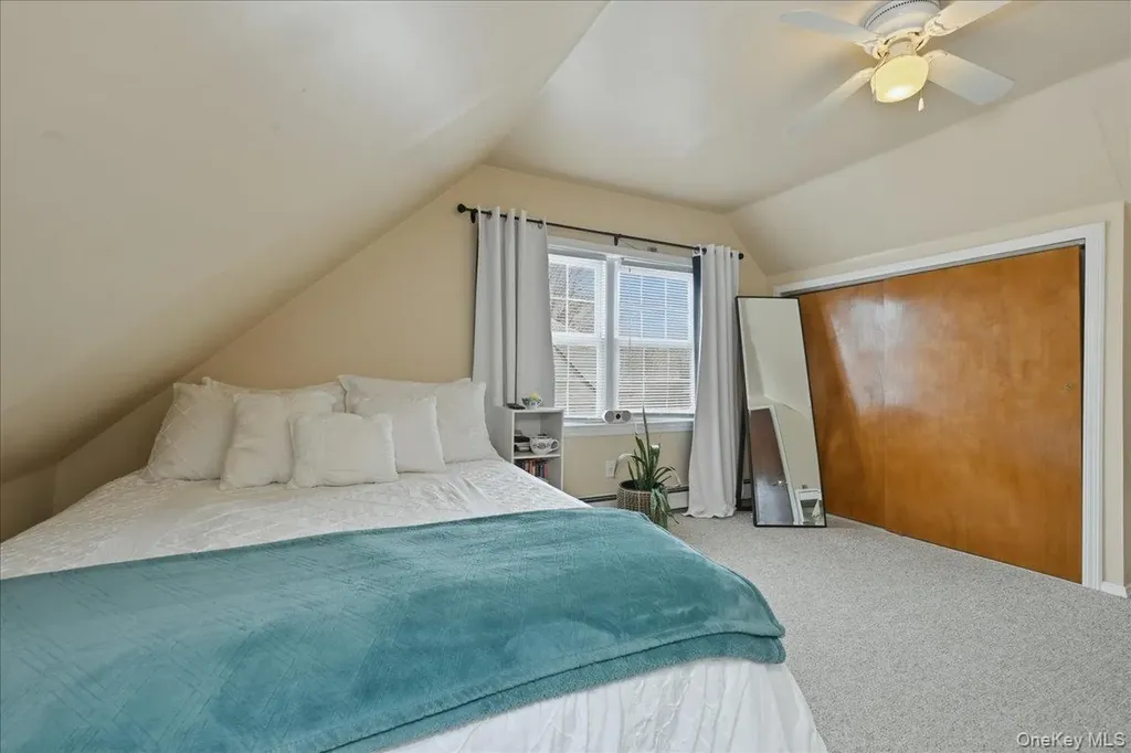 25 Gleaner Lane Levittown NY 11756
