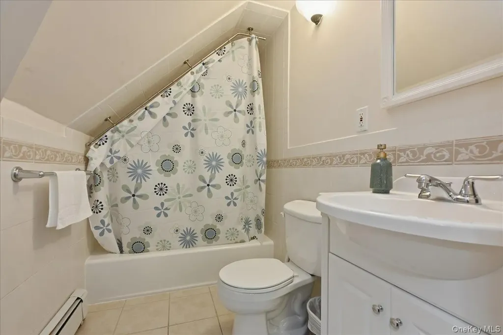 25 Gleaner Lane Levittown NY 11756