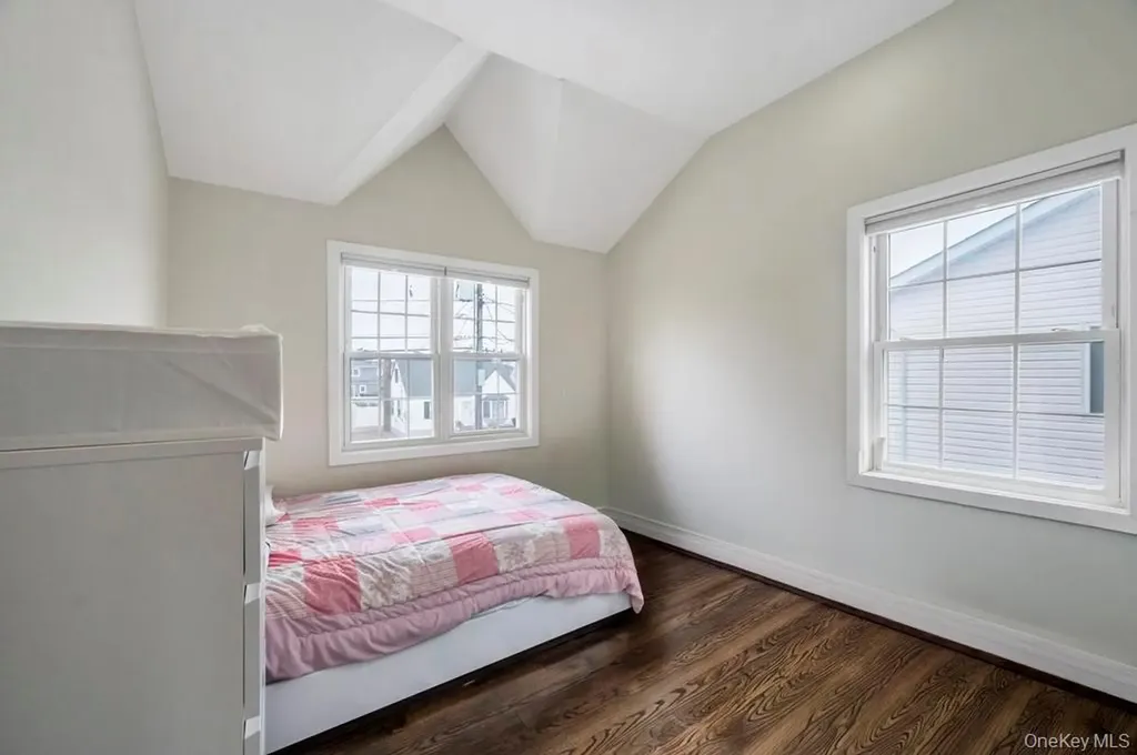 25 Virginia Avenue Plainview NY 11803