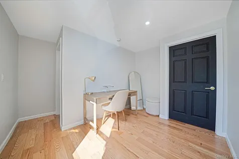 17 Fairway Drive Manorville NY 11949