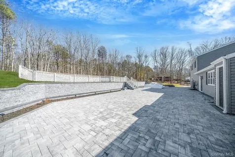 17 Fairway Drive Manorville NY 11949