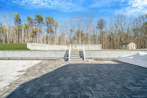 17 Fairway Drive Manorville NY 11949