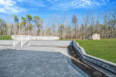 17 Fairway Drive Manorville NY 11949