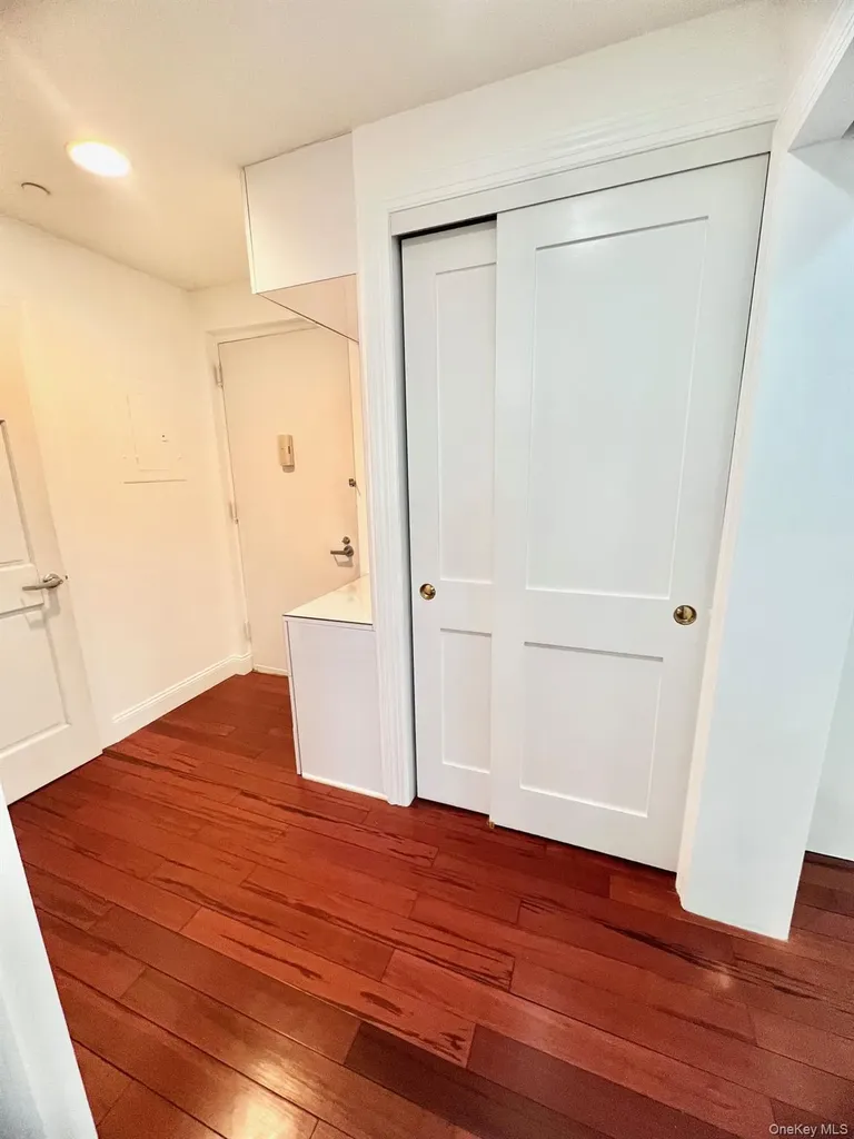 19-80 Starr Street Ridgewood NY 11385
