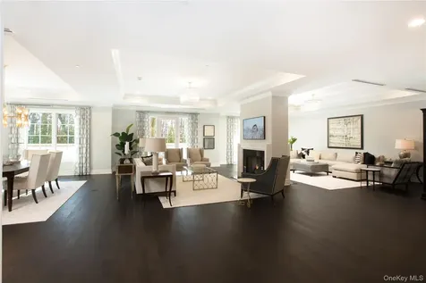 3000 Royal Court North Hills NY 11040