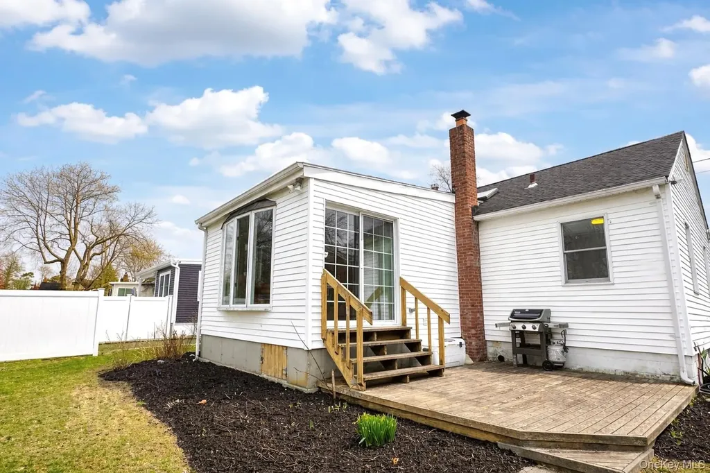 296 Bay Avenue Patchogue NY 11772