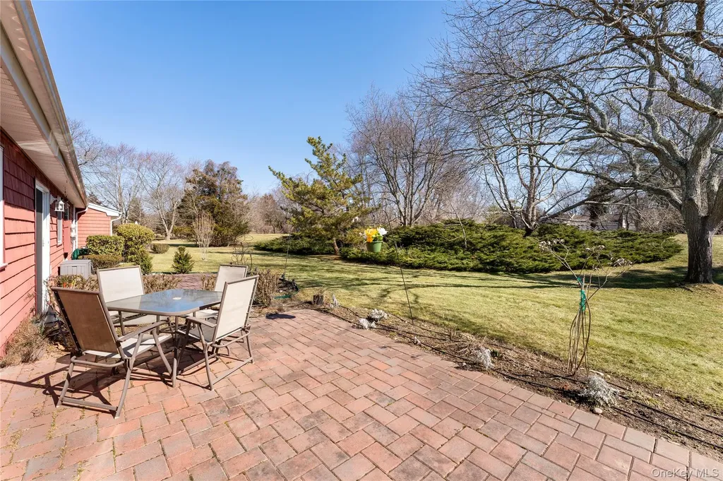 506 Drew Drive Saint James NY 11780