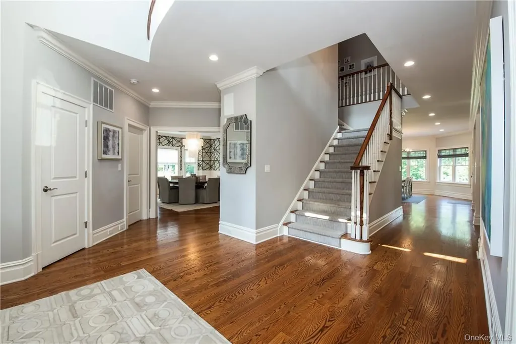 5 Trails End Rye NY 10580