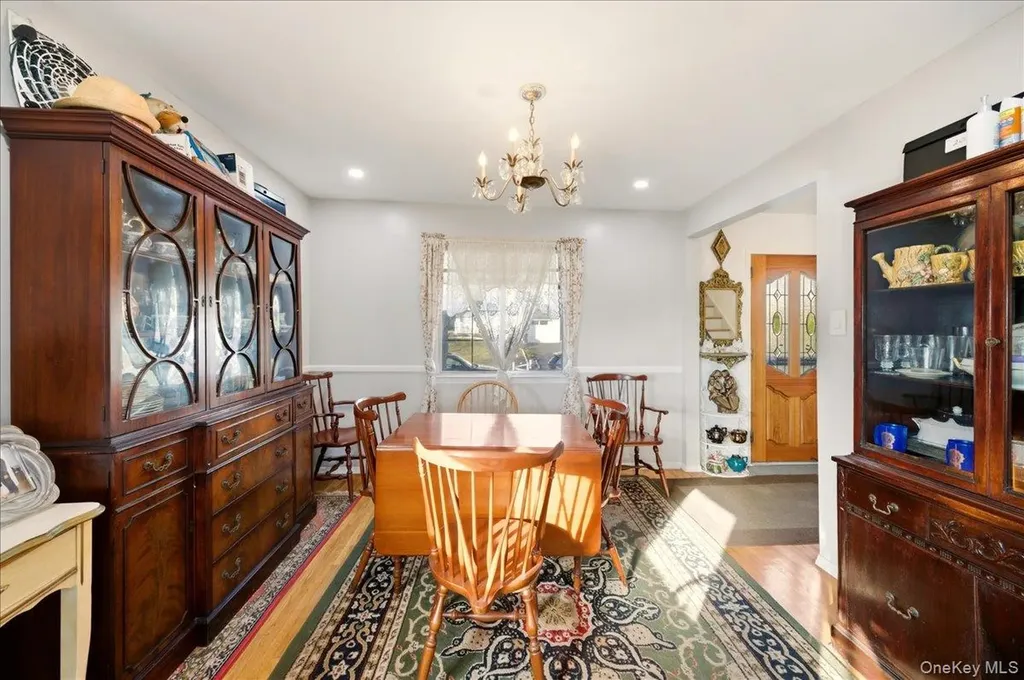 65 Skymeadow Place Elmsford NY 10523