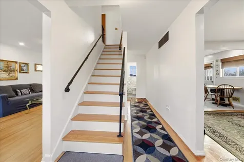65 Skymeadow Place Elmsford NY 10523