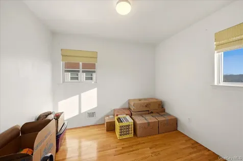 65 Skymeadow Place Elmsford NY 10523
