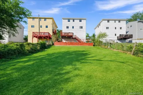 65 Skymeadow Place Elmsford NY 10523