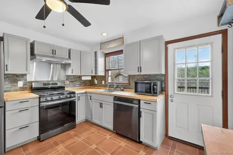 141 Dogwood Road Cortlandt Manor NY 10567