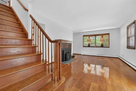 141 Dogwood Road Cortlandt Manor NY 10567