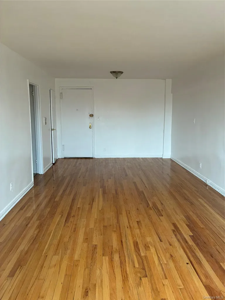 610 Waring Avenue Bronx NY 10467