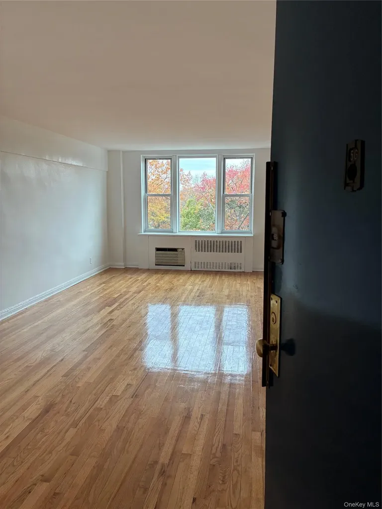 610 Waring Avenue Bronx NY 10467