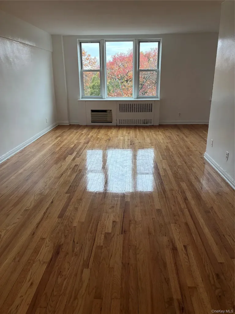 610 Waring Avenue Bronx NY 10467