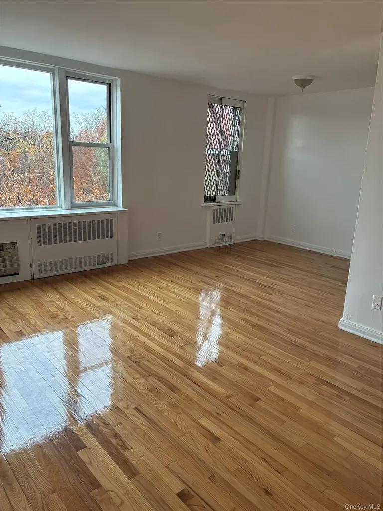 610 Waring Avenue Bronx NY 10467