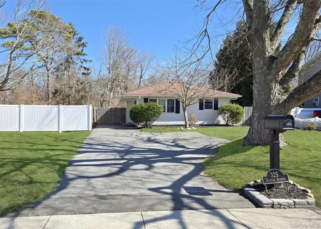 325 Dunton Avenue East Patchogue NY 11772