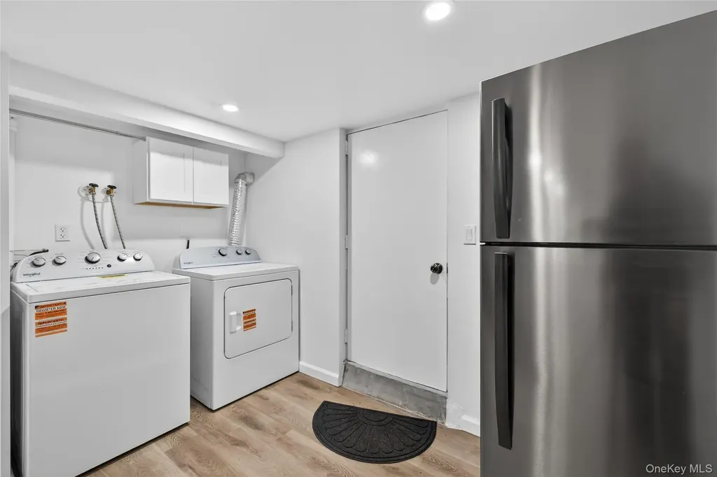 47 Weeks Road North Babylon NY 11703