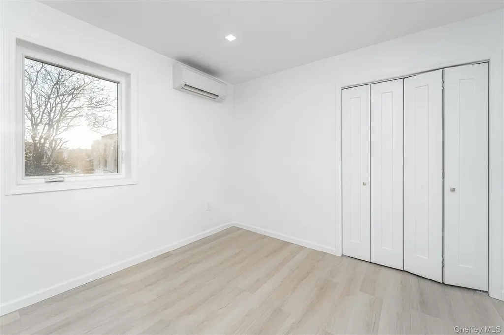 2134 33rd Street Astoria NY 11105
