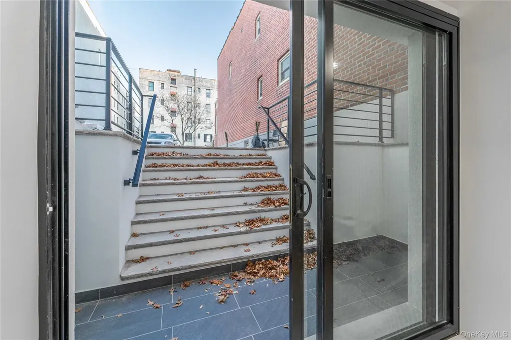 2134 33rd Street Astoria NY 11105