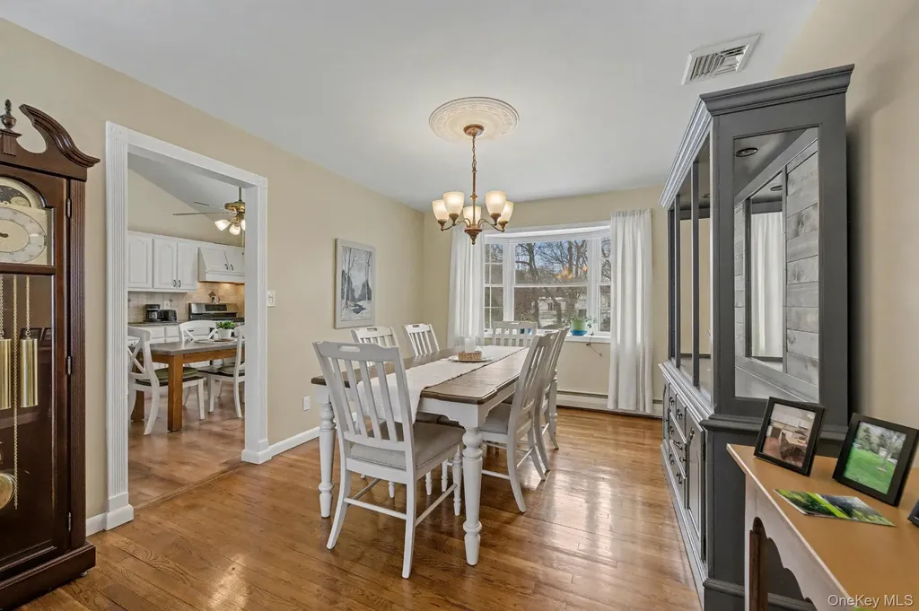 31 Marshmallow Drive Commack NY 11725