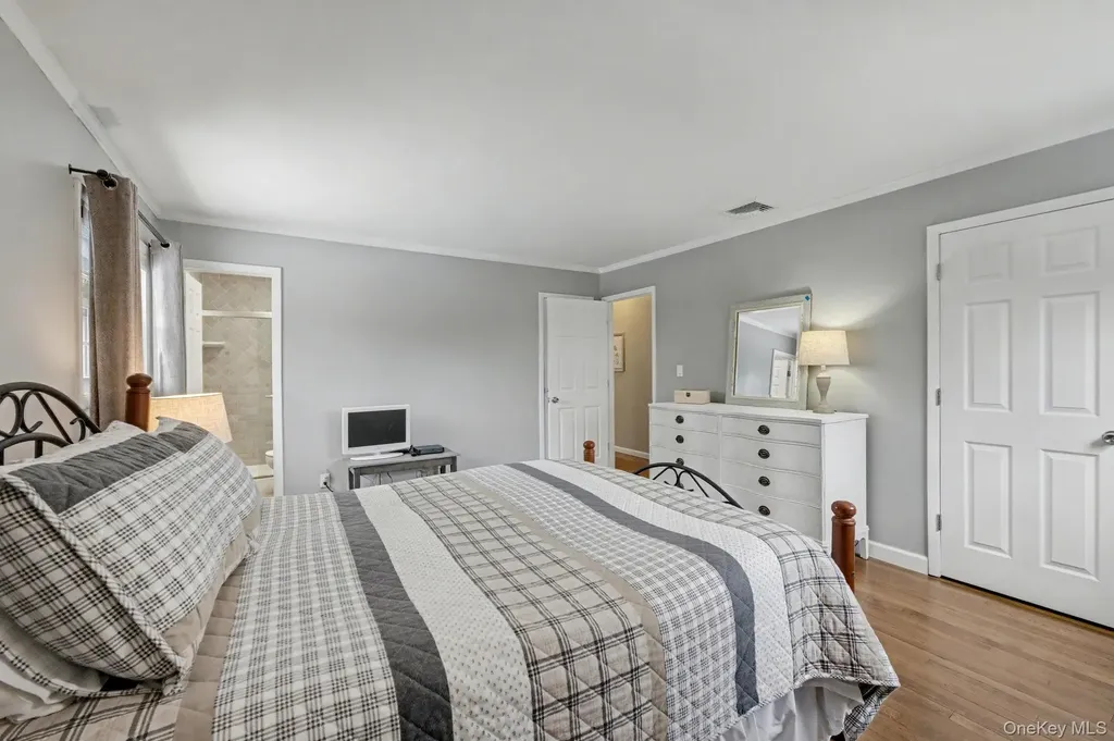 31 Marshmallow Drive Commack NY 11725