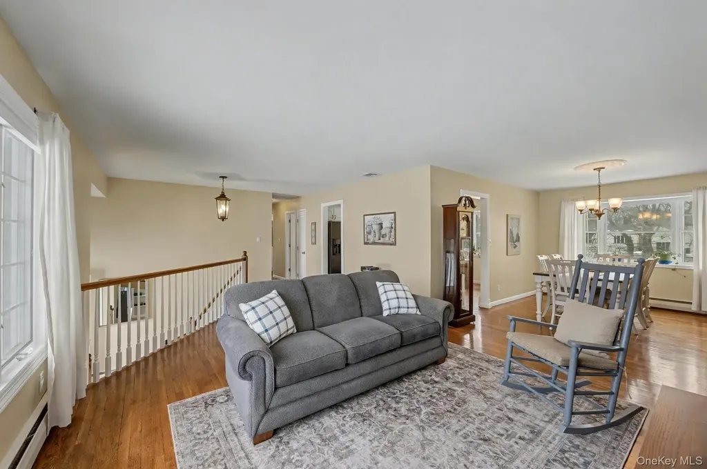 31 Marshmallow Drive Commack NY 11725