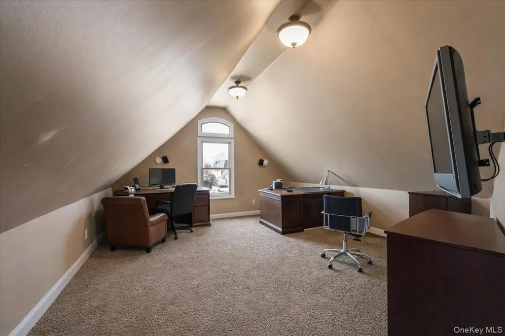 22 Turnberry Court Dix Hills NY 11746