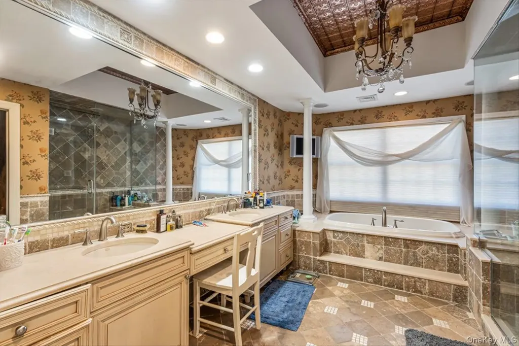 22 Turnberry Court Dix Hills NY 11746